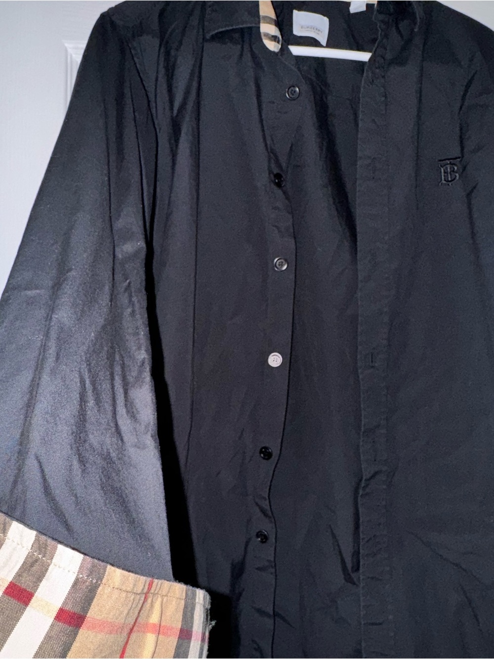 Burberry Black Button-Up Shirt with Classic Nova Check - Picture 7 of 7